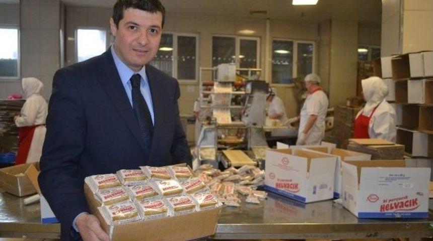 İbb, Karda Mahsur Kalan S&uuml;r&uuml;c&uuml;lere 50 Bin Paket Helva Dağıtacak