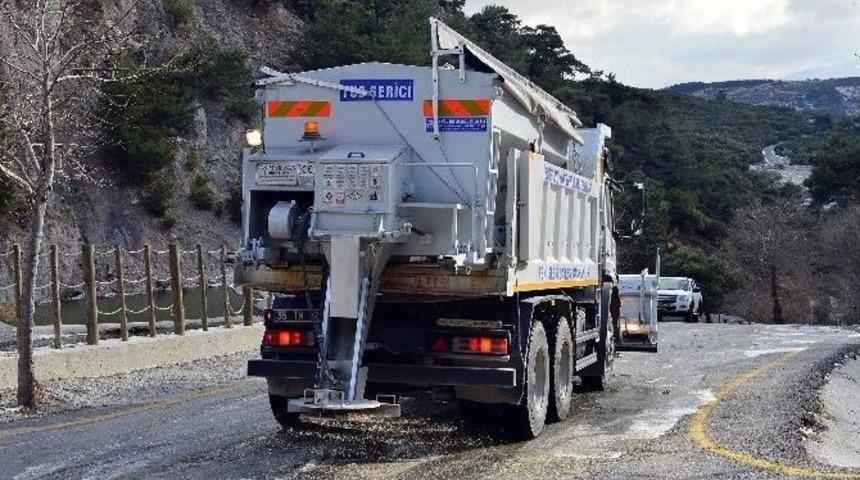 İzmir&rsquo;de Kar Teyakkuzu