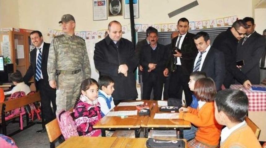 Besni Kaymakamı Kaya, K&ouml;y Ziyaretlerini Tamamladı-