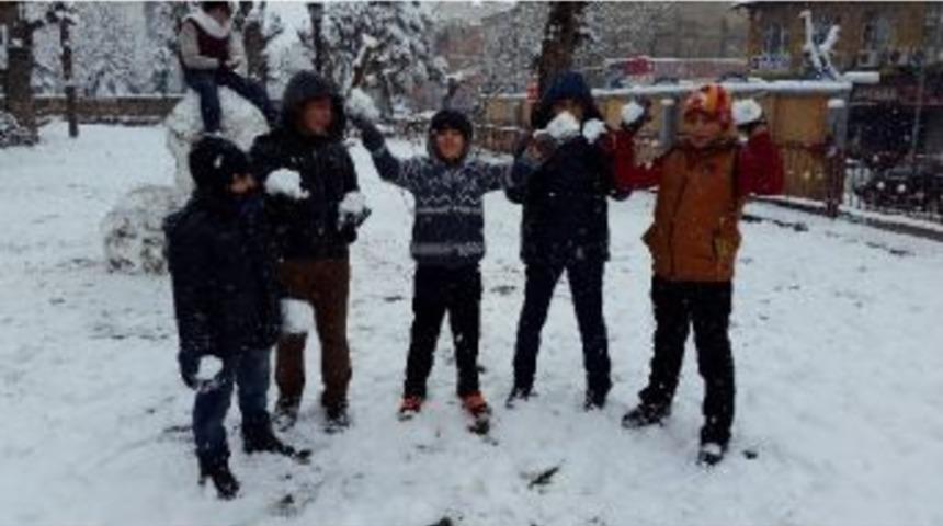 Silvan&rsquo;da Okullara Kar Tatili