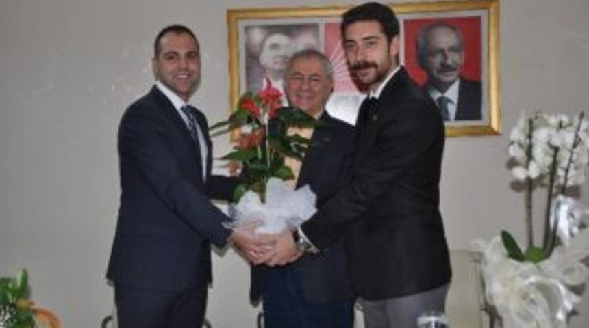 Chp&rsquo;li Gen&ccedil;lerin Yeni Başkanı G&ouml;revi Devraldı