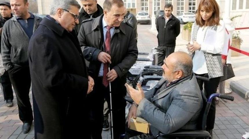 B&uuml;y&uuml;kşehir&rsquo;den Engellilere Beyaz Baston Ve Sesli Kol Saat