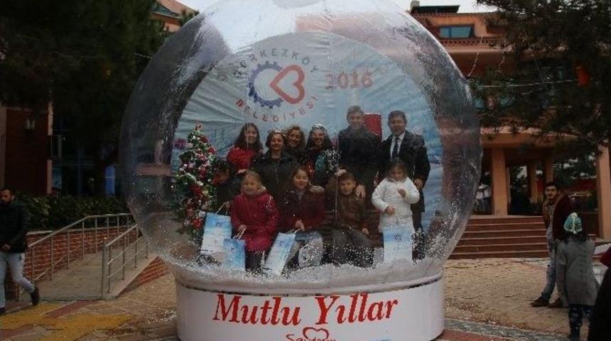 Kar K&uuml;resinde Hatıra Fotoğrafı