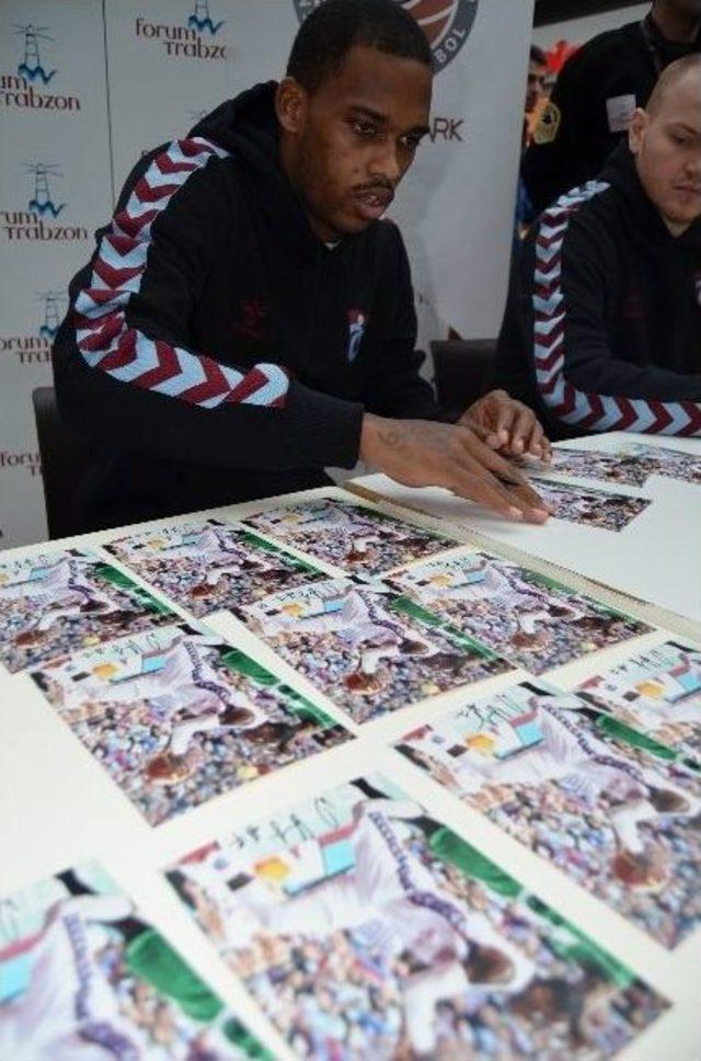 Trabzonspor Medical Park Basketbol Takımı, Taraftarlarla Buluştu