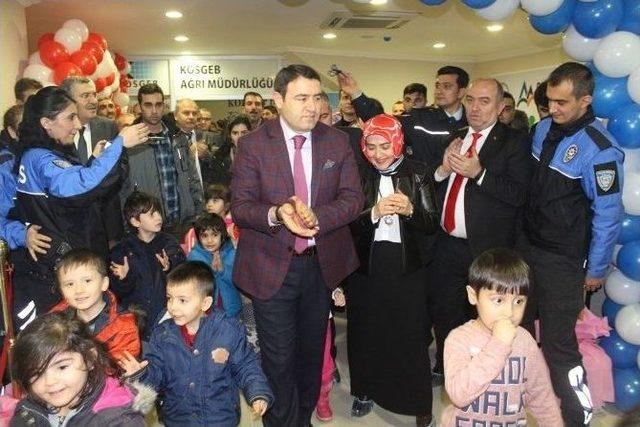 Ağrı’da ‘polis Amca Oyuncak Evi’nin Açılışı Yapıldı