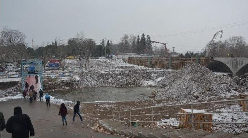 Biga&rsquo;da Kar Yağışı