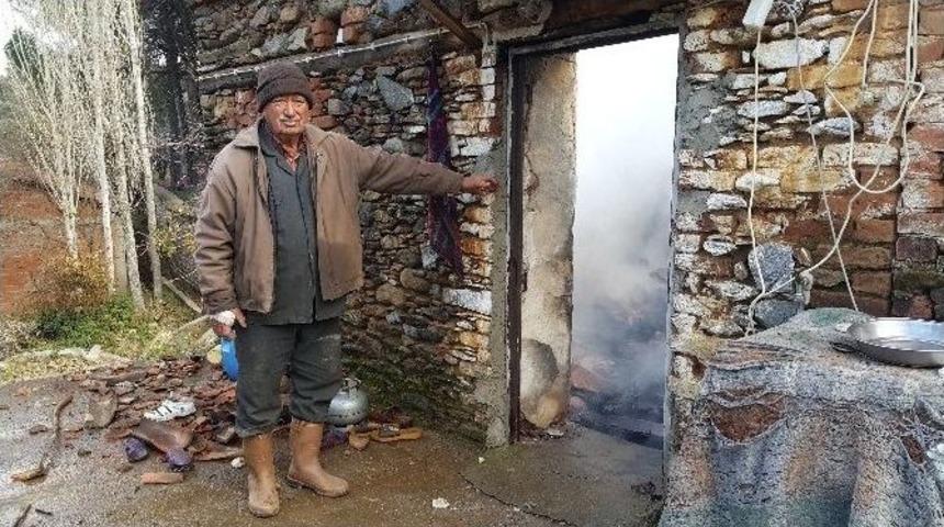 Soğuk Kış G&uuml;n&uuml; 2016 Yılına Evsiz Girdiler