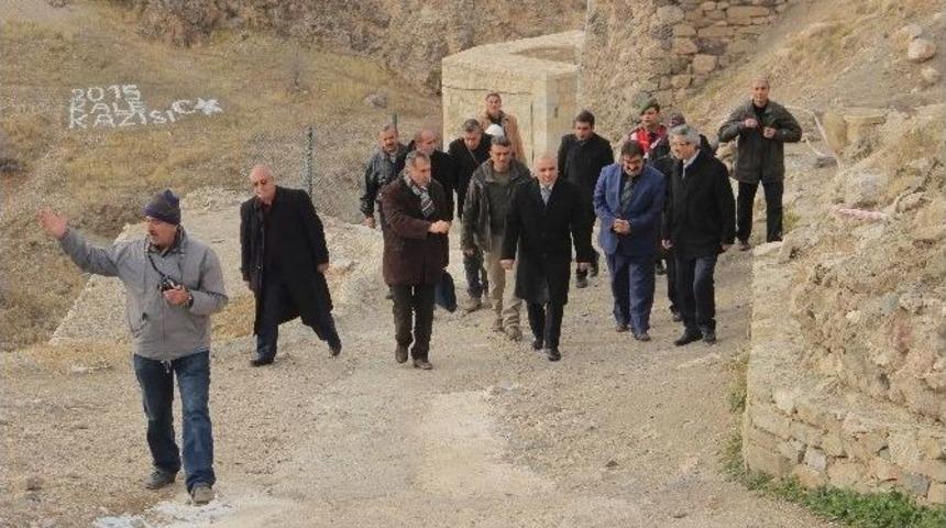 Vali Zorluoğlu Harput&rsquo;ta İncelemelerde Bulundu