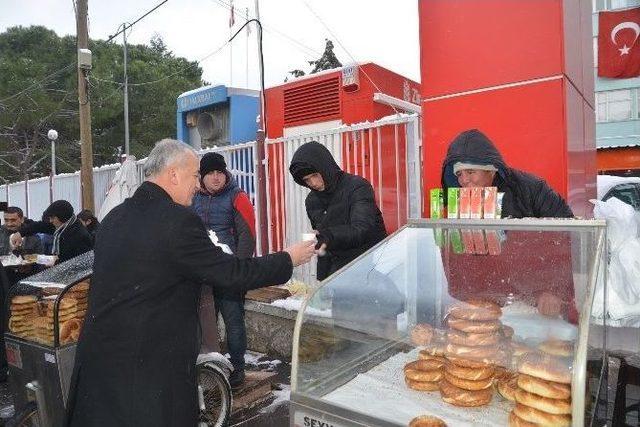 Soğuk Havada Sıcak İkram