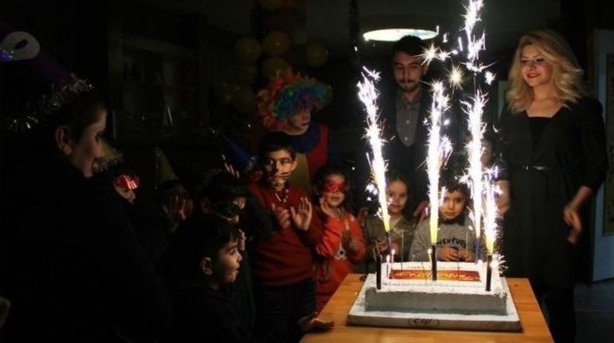 Dömer Exclusive English Yeni Yıla ‘merhaba’ Dedi