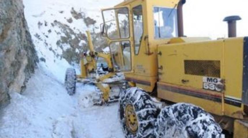 Batman&rsquo;da 118 K&ouml;y Yolu Ulaşıma Kapandı