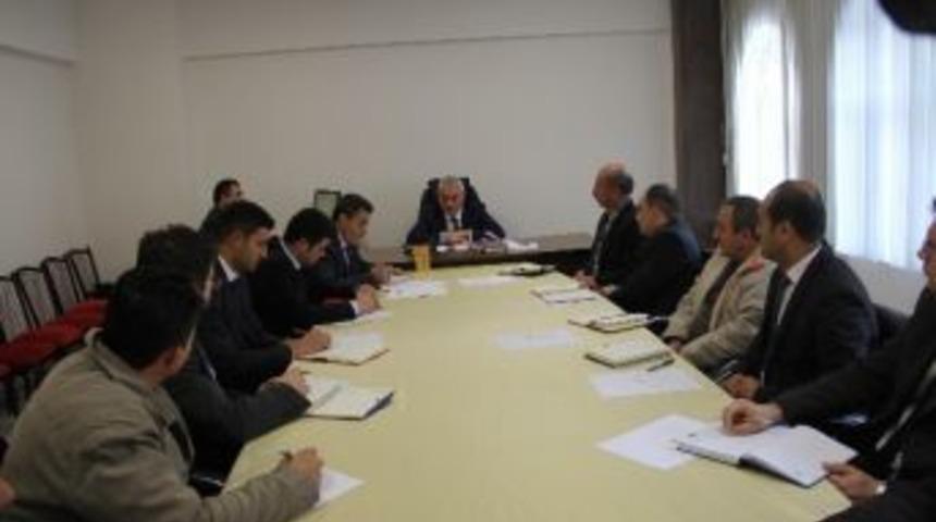İncesu Belediye Başkanı Zekeriya Karayol Birim M&uuml;d&uuml;rleriyle Birlikte 2015 Yılı Değerlendirmesi Ve 2016 Yılı Projeleri Hakkında Toplantı Yaptı