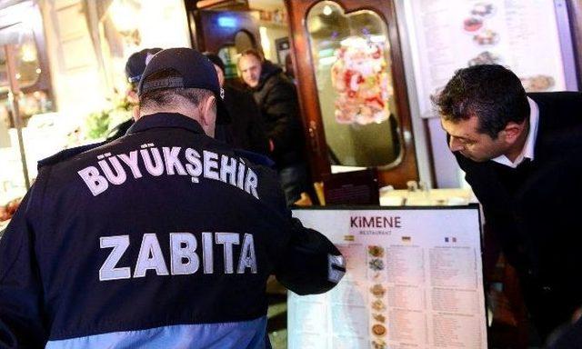 Taksim’de Zabıtadan Tablet Bilgisayarlı Yılbaşı Denetimi