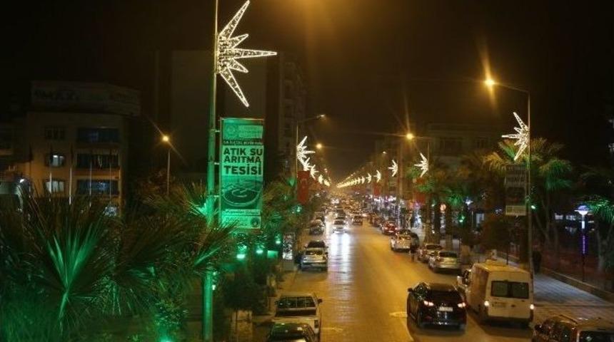 Turgutlu 2016&rsquo;yı Işıl Işıl Karşılıyor