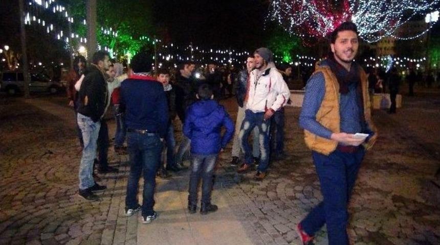 Gaziantep&rsquo;te T&uuml;rk Ve Suriyeliler Yeni Yılı Birlikte Kutladı