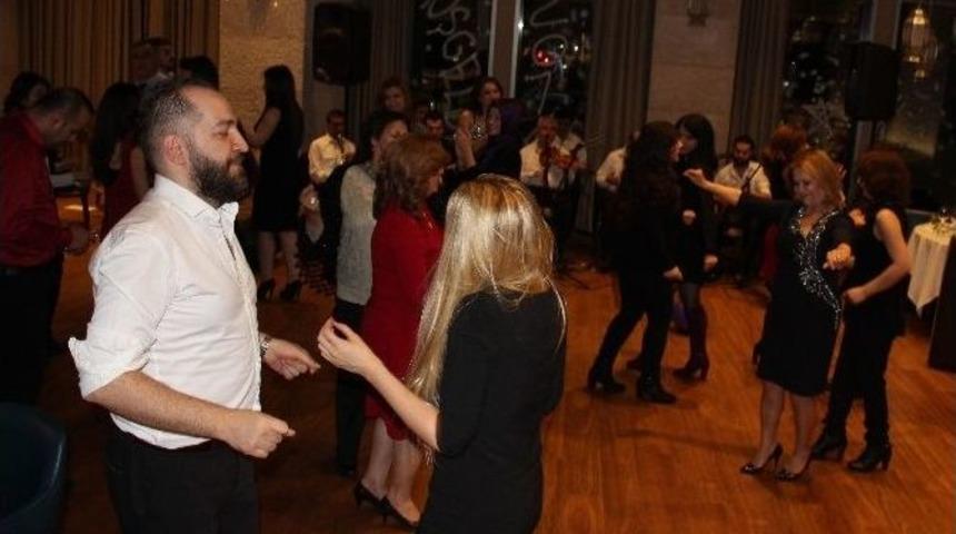 Malatya&rsquo;da 2016&rsquo;ya Eğlenerek Girdiler