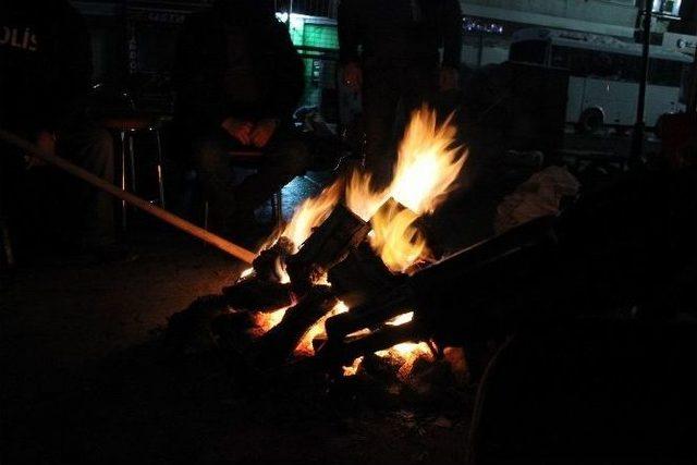 Diyarbakır’da Yeni Yıla Polis Ve Asker Operasyonla Girdi