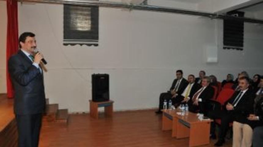 K&uuml;&ccedil;&uuml;k &Ouml;ğrenciler Mekke&rsquo;nin Fetih Yıl D&ouml;n&uuml;m&uuml;n&uuml; Kutladı