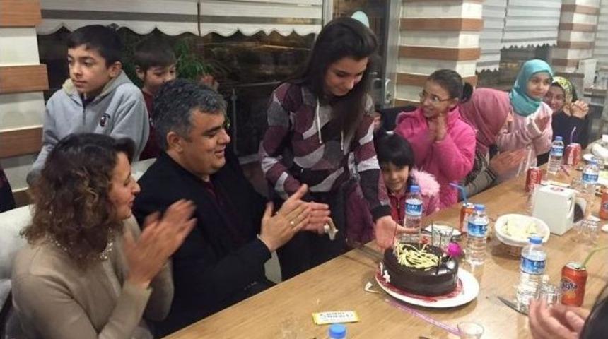 Başkan &Ouml;zg&uuml;ven Yeni Yıla Ziyaretlerle Girdi