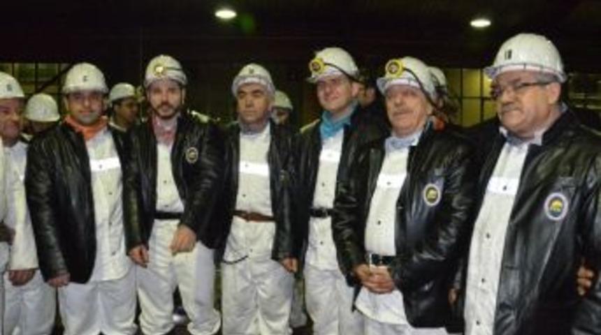 Basın Mensuplarına &Ccedil;ifte Standart