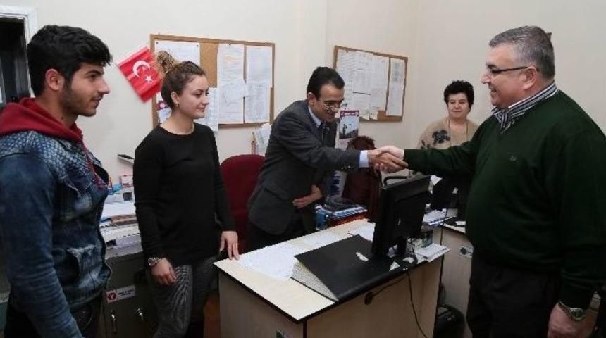 Başkan Kesimoğlu Mesai Arkadaşlarının Yeni Yılını Kutladı