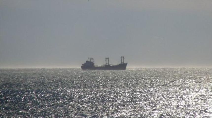 Bin 400 Yolcu Yeni Yıla Denizde Mahsur Kalarak Girdi