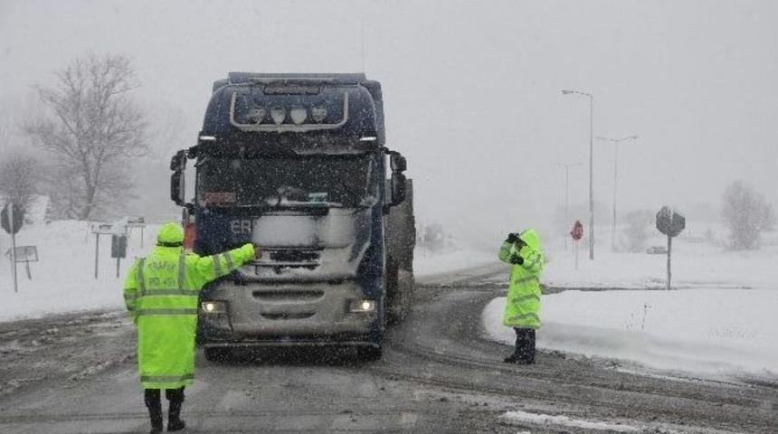 Bolu Dağı&rsquo;nda Ağır Tonajlı Ara&ccedil; Ge&ccedil;işine İzin Yok