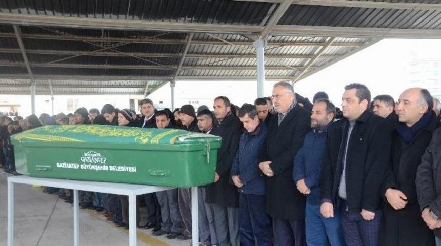 Gazeteci Hasan Kırmızıtaş&rsquo;ın Vefat Eden Babası Defin Edildi