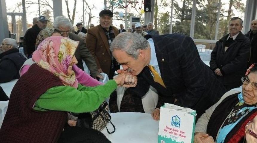 Huzurevine Yeni Yılda Yeni Tesis