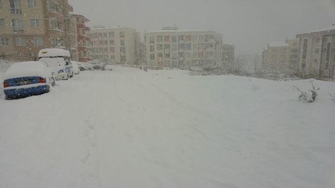 &Uuml;niversite B&ouml;lgesi G&ouml;r&uuml;kle Kara Teslim