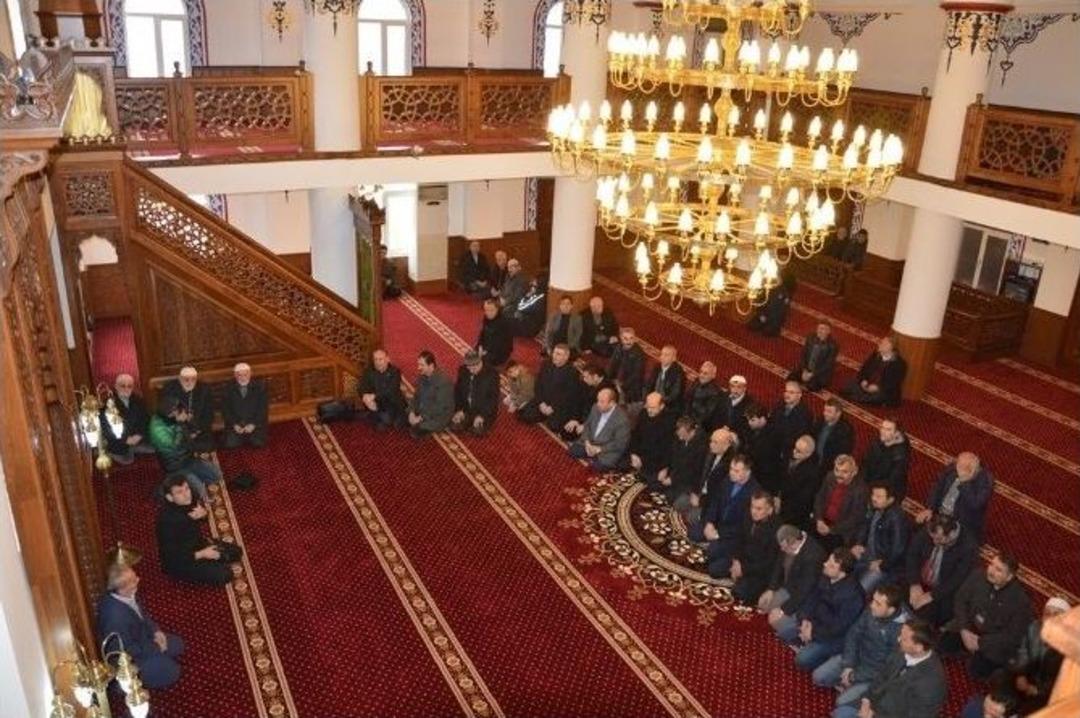 Tadilatı Tamamlanan Keşfi Camisi İbadete A&ccedil;ıldı