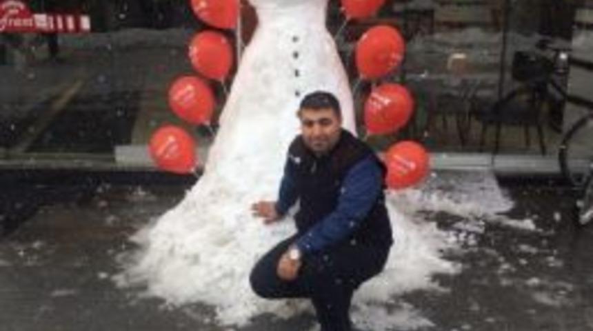 Kardan Adam &Ccedil;ocukları Sevindiriyor