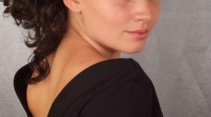 &Uuml;nl&uuml; Oyuncu Stajyer S&uuml;r&uuml;c&uuml; Olmaktan Son Anda Kurtuldu