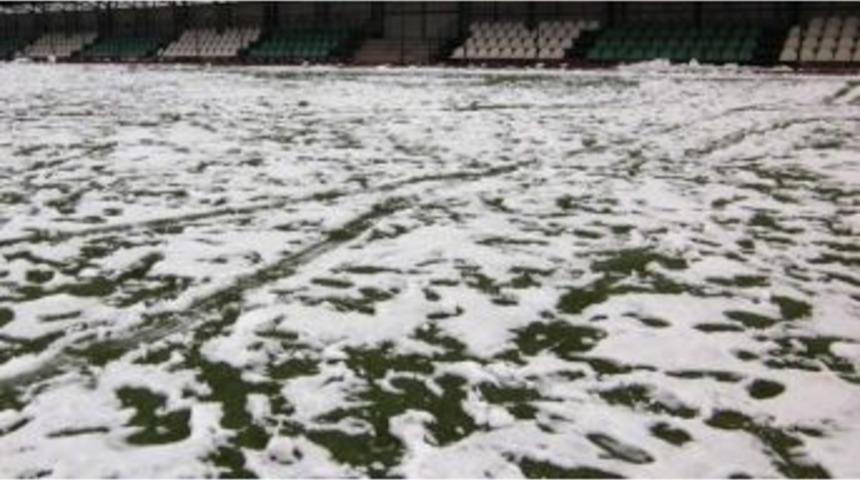 Amat&ouml;r Futbola Kar Engeli