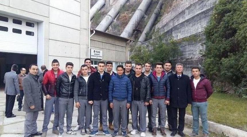 &Ouml;ğrencilerin İnceleme Gezisine B&uuml;y&uuml;kşehir Desteği