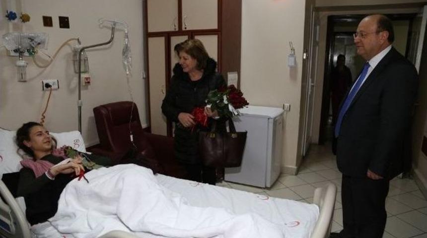 Başkan &Ouml;zakcan, Yeni Yılda Hastaları Unutmadı