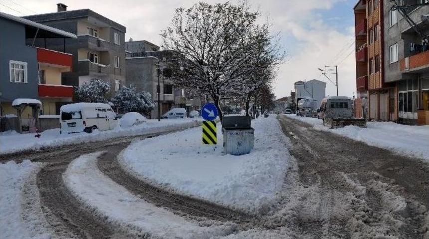 &Ccedil;ocukların Kar Sevinci