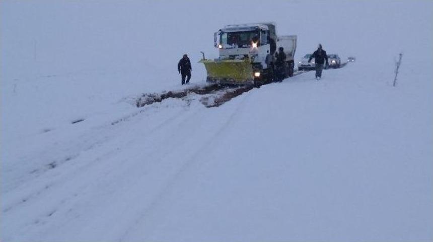 Asılsız Hasta İhbarları Karla M&uuml;cadele Ekiplerine Zor Durumda Bırakıyor