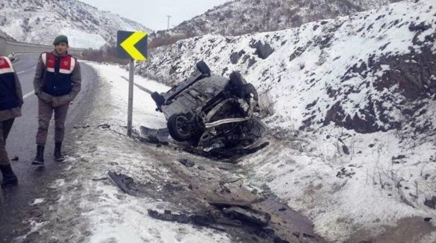 Takla Atan Aracın S&uuml;r&uuml;c&uuml;s&uuml; Yaralandı