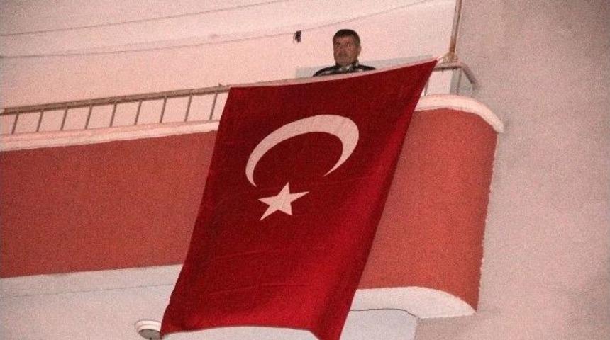 Şehit Polisin Babası: &ldquo;allah Milletimize, Devletimize Sağlık Versin&rdquo;