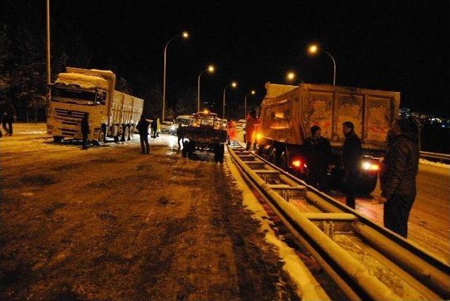 Şanlıurfa Büyükşehir Belediyesi, Kar Mesaisini Sürdürüyor