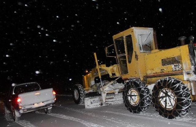 Iğdır’da 140 Köy Yolu Ulaşıma Kapandı