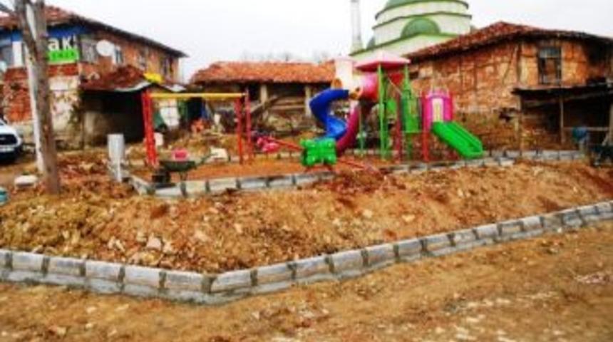 İzmit Belediyesi&rsquo;nden Yeni Oyun Alanları