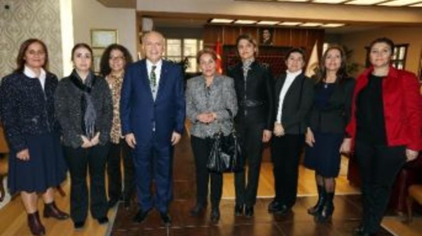 Yenimahalle Kadın Kollarından, Başkan Yaşar&rsquo;a Ziyaret