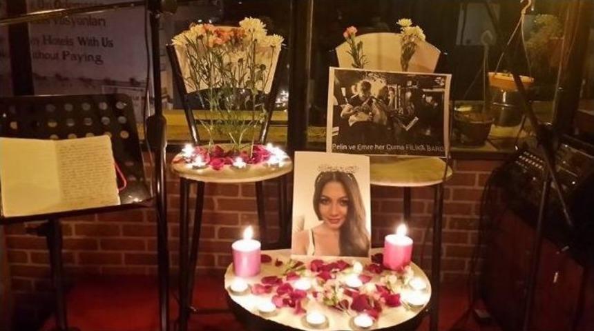 Yılbaşı Gecesi Hayatını Kaybeden Solist Sahnede Anıldı