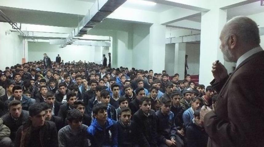 M&uuml;ft&uuml; Arvas&rsquo;tan Okul Ziyareti