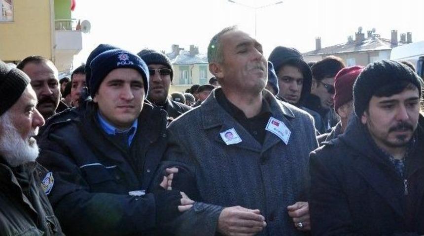 Şehit Babasının Feryadı Y&uuml;rekleri Dağladı