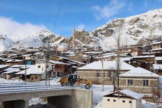 Kapanan K&ouml;y Yolları İ&ccedil;in Seferber Oldular 1
