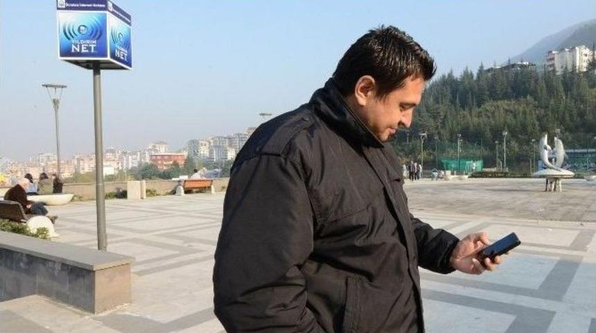 Yıldırım &lsquo;onlıne&rsquo; Olmayı Sevdi