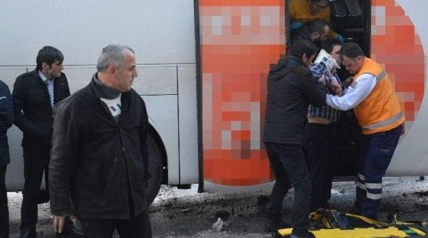 Trabzon&rsquo;da Kar Yağışı Kazaları Beraberinde Getirdi